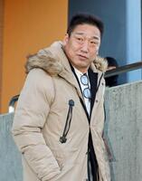 　春季キャンプを訪れた中嶋スペシャルアドバイザー