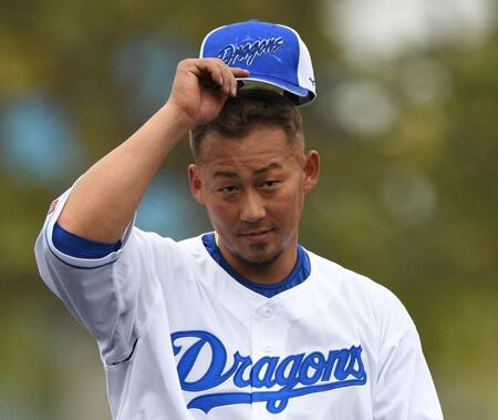 中日　大減量の中田翔がフリー打撃で快音　１２スイング目で柵越え　ファンの拍手に両手広げてガッツポーズ