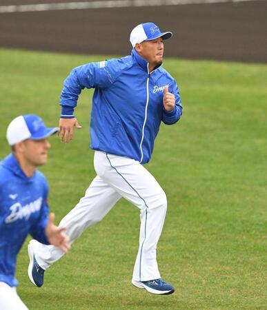 中日・井上監督「大減量」中田翔の姿勢を評価「今年にかける意気込みは感じる」「ランニングができるかが俺の中でのバロメーター」