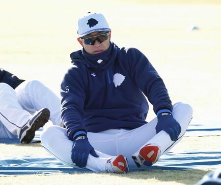 西武・外崎　右太もも裏の違和感で別メニュー調整　「走るときには怖さはある。できることをしっかりやる」