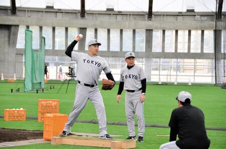 巨人・田中将に“新兵器” 平均台に乗って投球「狭いところで(体を)縦に使わないと、上から落ちてしまうので」