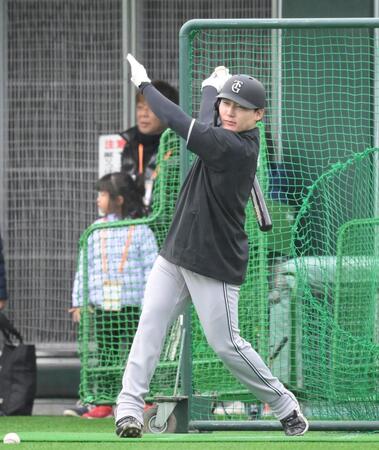 巨人・丸　開幕戦イメージバッチリ　登場曲生演奏聞き「開幕戦でバコーンと打てるように」