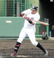 　ライブＢＰで本塁打を放った佐藤