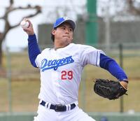 　ＤｅＮＡ打線相手に好投する松木平（撮影・佐々木彰尚）