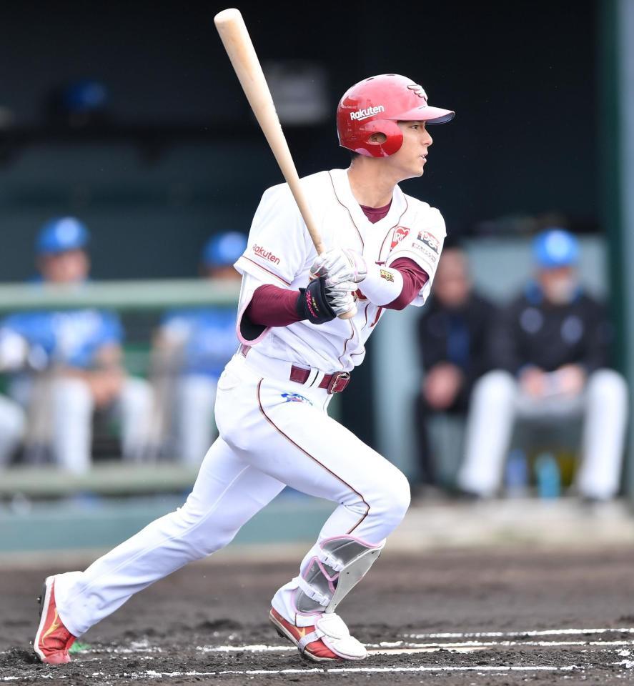 　１回、中前打を放つ宗山（撮影・開出牧）