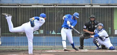 　１回、２者連続となる本塁打を放つＤｅＮＡ・森敬