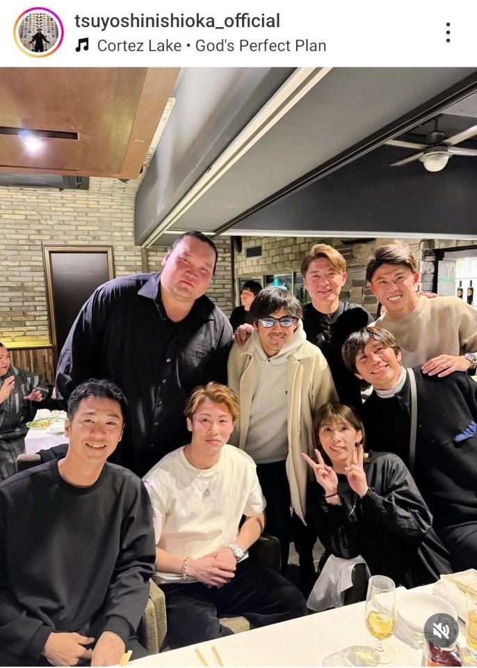 　西岡剛氏のインスタグラム（＠ｔｓｕｙｏｓｈｉｎｉｓｈｉｏｋａ＿ｏｆｆｉｃｉａｌ）から