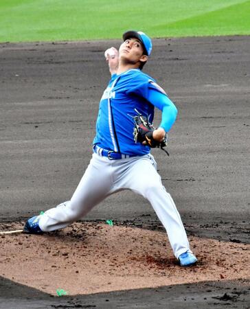 　紅白戦に登板し、１回無失点と好投した山城