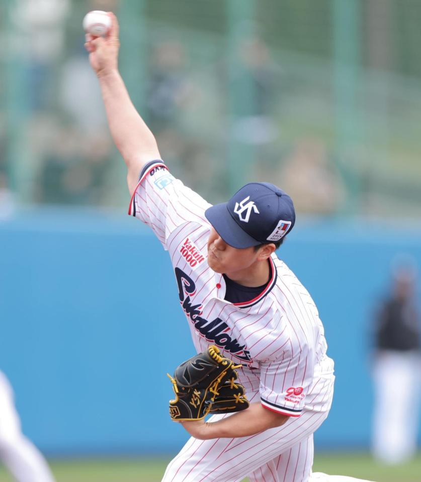 　力投する矢崎（撮影・吉澤敬太）