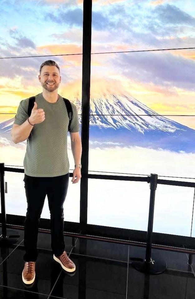 　来日したオースティン・ボス（球団提供）