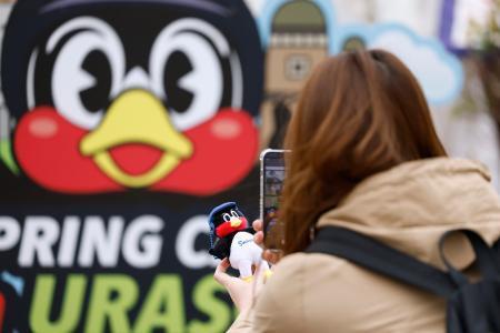 つば九郎を悼む声相次ぐ　高津監督「一緒に戦った」