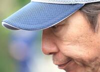 　他界したつば九郎のスタッフに関して「残念」と打ち明けた高津監督（撮影・吉澤敬太）