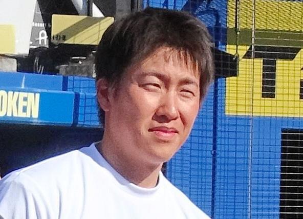 　ロッテ・中村亮