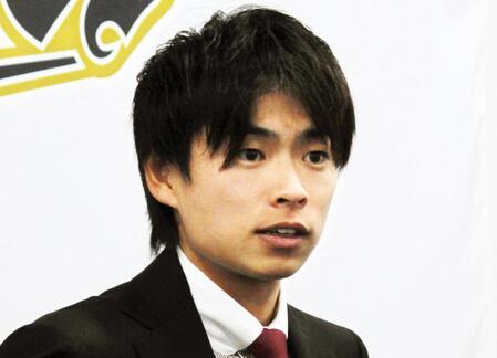 　オリックス・山岡