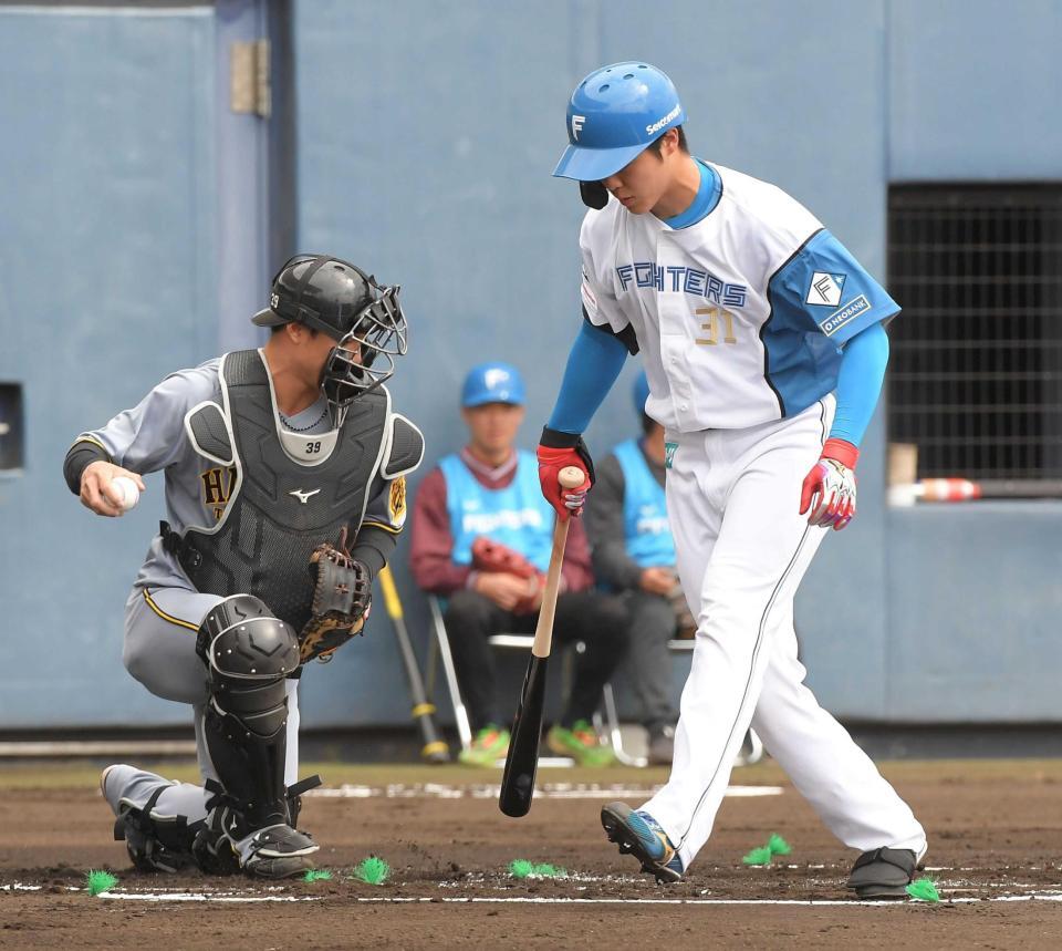 　１回、空振り三振に倒れた柴田