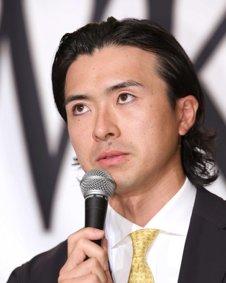 　ソフトバンクへの入団会見を行った上沢＝２０２４年１２月