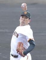 　ロッテ戦に先発し力投する田中将（撮影・西岡正）