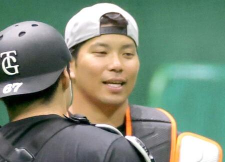 巨人が春季キャンプ打ち上げ　選手会長の大城が手締め　「リーグ優勝、日本一を目指して」とあいさつ