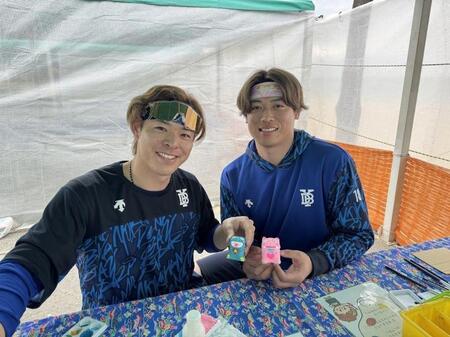 昨年の１・５倍！ＤｅＮＡ宜野湾キャンプ４万２８３０人が来場　悪天候続きも日本一効果＆新ファンサで大幅増