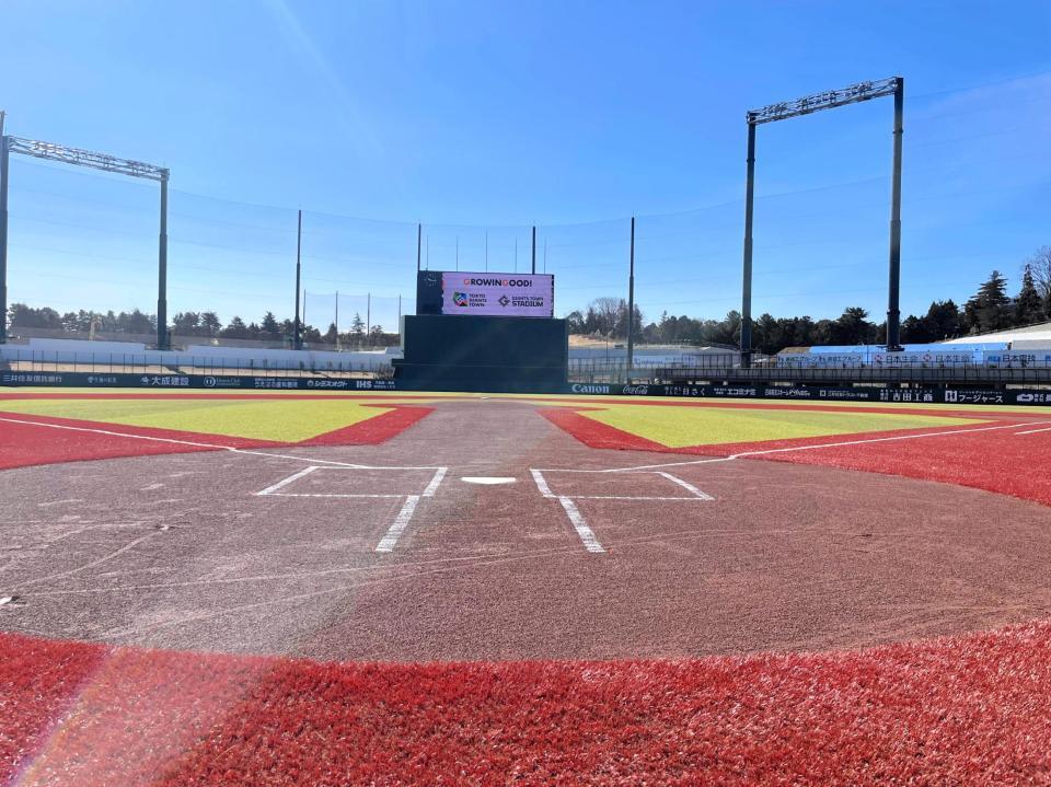 　メディア向けに内覧会が行われた巨人の新ファーム球場「ジャイアンツタウンスタジアム」