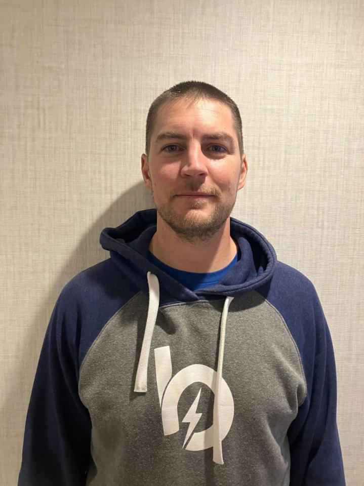 　来日したバウアー（球団提供）