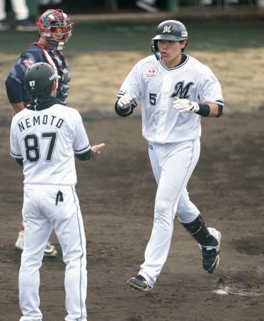 ロッテ安田、豪快な一発　韓国ロッテとの練習試合