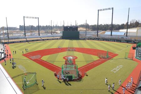 【写真】巨人　新球場にＧレジェンドズラリ集結　歴代監督がそろい踏み