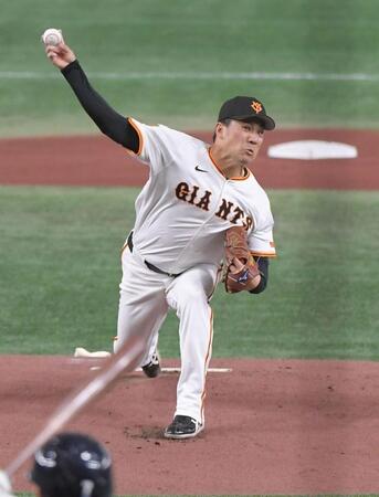 　ヤクルト打線に立ち向かう田中将（撮影・佐藤厚）