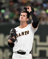 　４回、浜田に２点二塁打を許したグリフィン