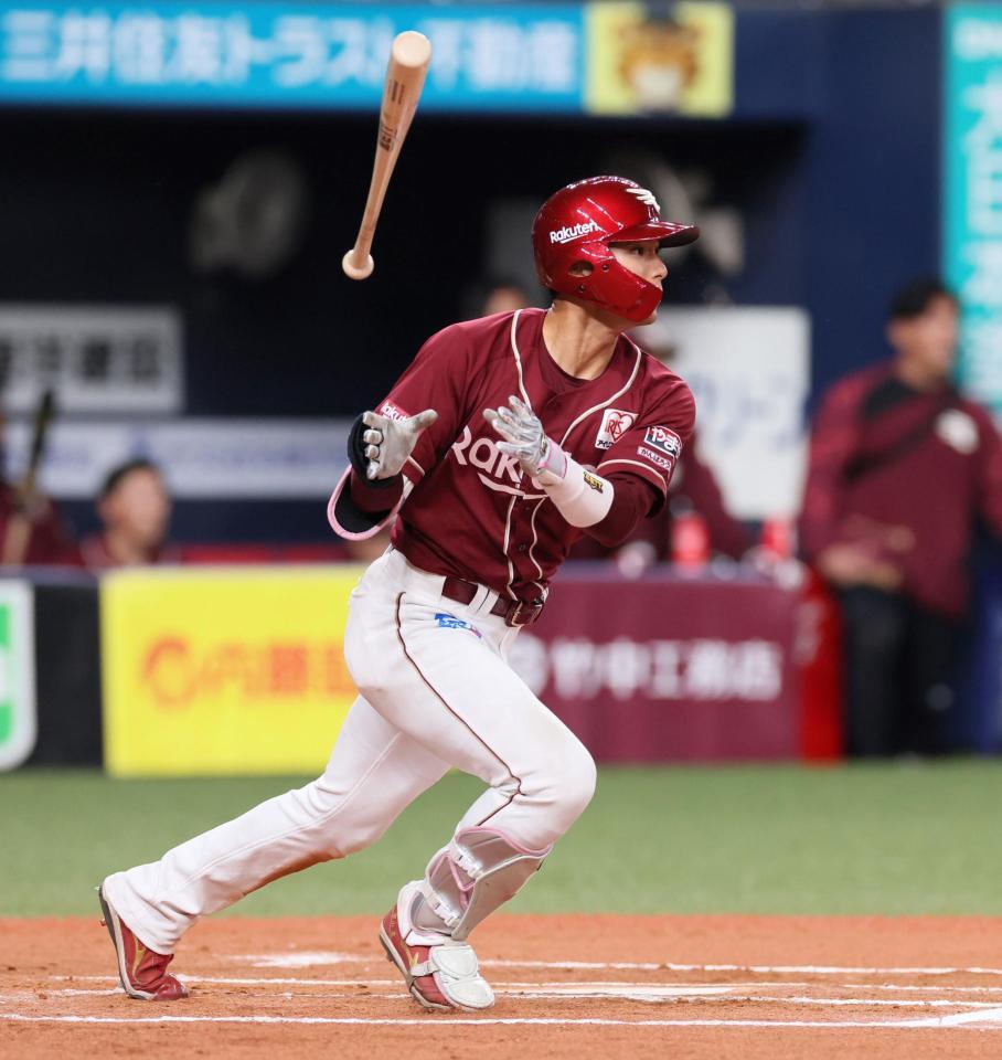 　６回、適時三塁打を放つ宗山（撮影・石井剣太郎）