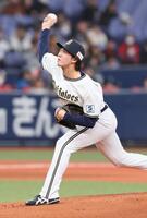 　先発し力投する片山（撮影・石井剣太郎）