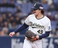 　先発し力投する片山（撮影・石井剣太郎）