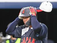 　練習へ向かう大山（撮影・立川洋一郎）