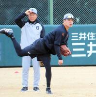 　甲子園での９日・阪神戦へ向けてジャイアンツ球場で調整を行う田中将