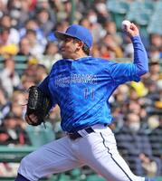 　力投する東（撮影・北村雅宏）