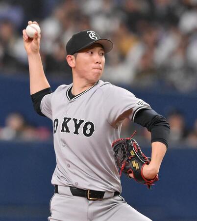 　５回から２番手で登板する戸郷（撮影・西田忠信）