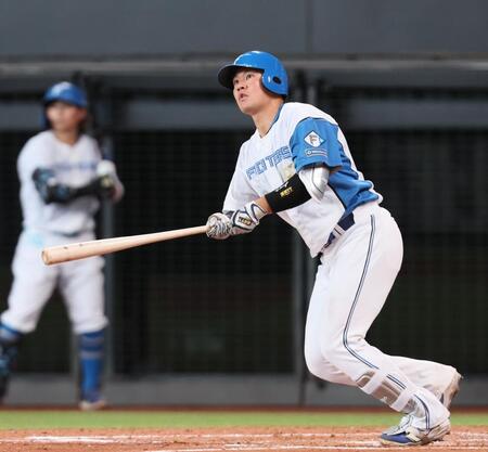 日本ハム・吉田賢吾がＯＰ戦初出場で衝撃の猛打賞　水谷に続き現役ドラフトで鷹から加入　漂うブレークの予感にＳＮＳ沸く「エグい」「なまらええやないか」