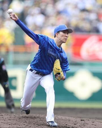 　力投する先発投手の大貫（撮影・中田匡峻）