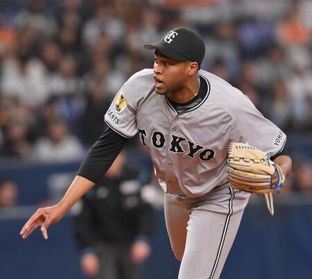 ８回に５番手で登板したマルティネス（撮影・西田忠信）