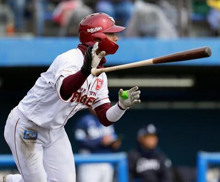 ４回、宗山がこの試合２安打目の中前打を放つ