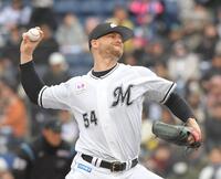 　ソフトバンク打線を相手に力投するボス（撮影・佐藤厚）