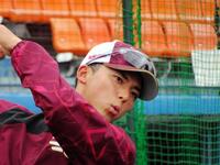 　西武戦の前に練習を行う宗山