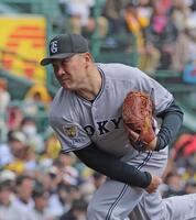 　力投する田中将（撮影・北村雅宏）