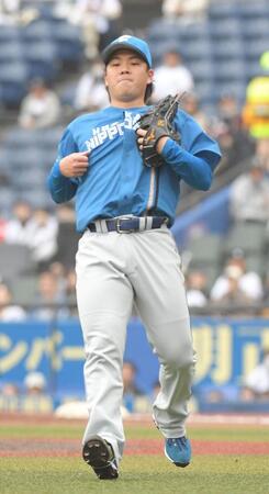 　先発で５回を投げ、６安打３失点の金村（撮影・佐藤厚）