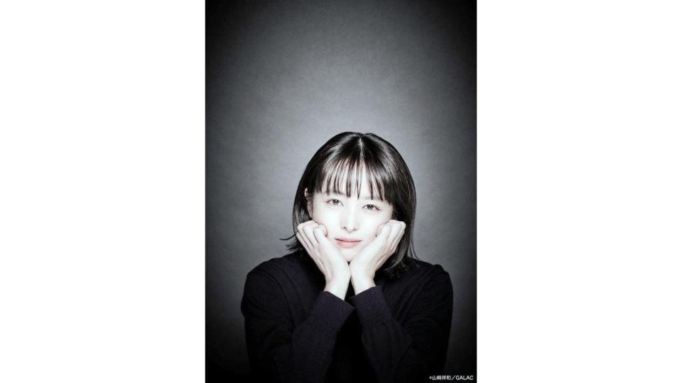 　ロッテのホーム開幕戦始球式を務める清野菜名＝球団提供