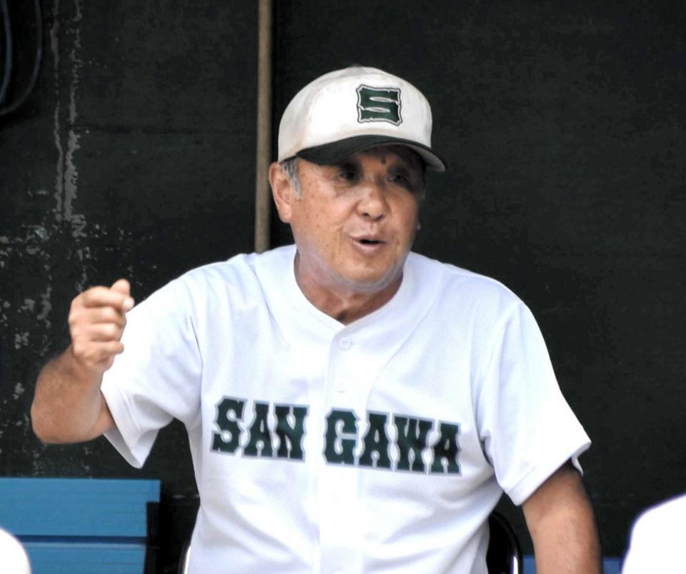 　藤井学園寒川・香川監督