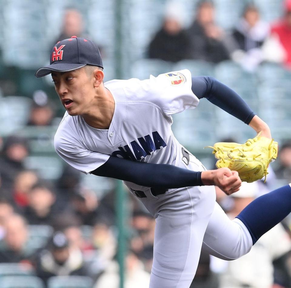 　力投する先発の横浜・織田翔希（撮影・西田忠信）