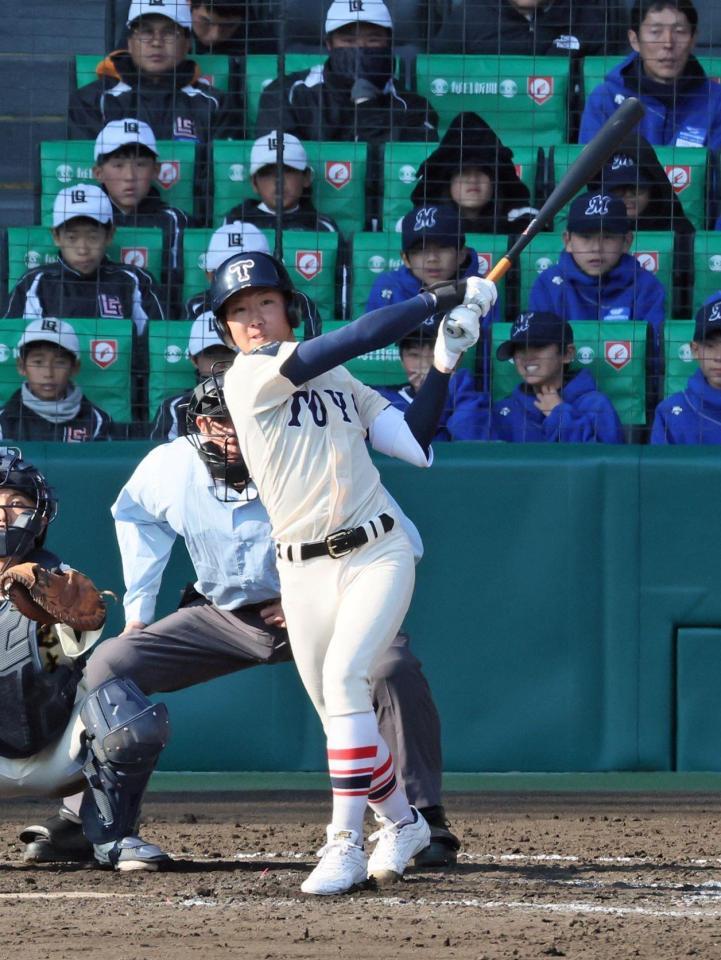 東洋大姫路が17年ぶり春1勝 元履正社・岡田監督が母校復帰後