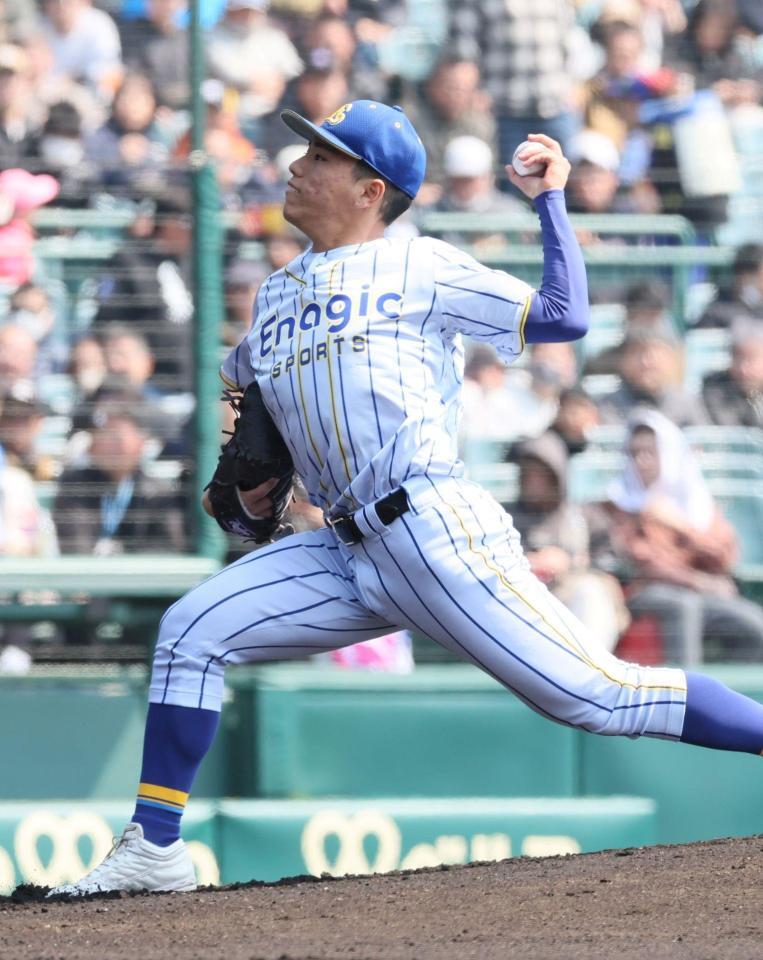 　先発し力投するエナジック・久高颯（撮影・石井剣太郎）