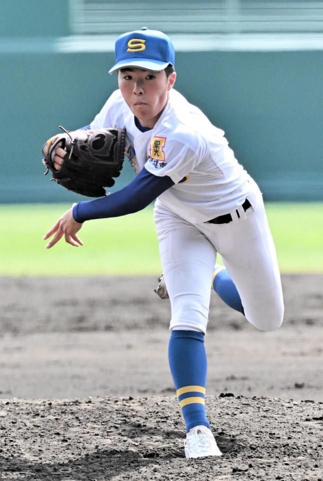 　３回、力投する聖光学院・大嶋哲平（撮影・今井雅貴）